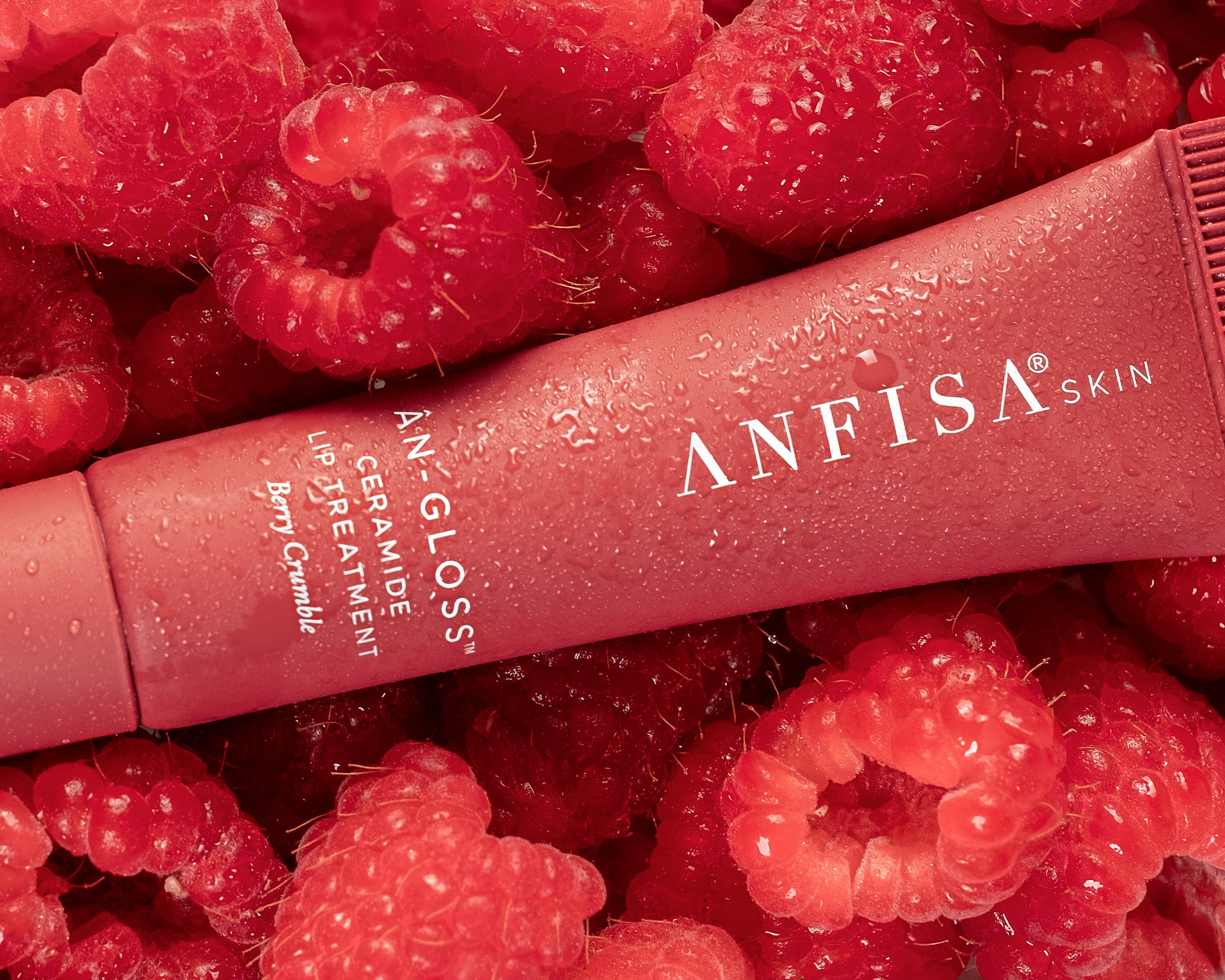 An-Gloss Berry Crumble